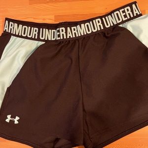 UA white athletic shorts size medium